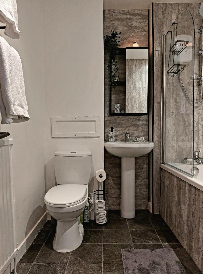 Appartement Modern & Bright, G/F, 1Br Apt. Real Hidden Gem à Hamilton Extérieur photo